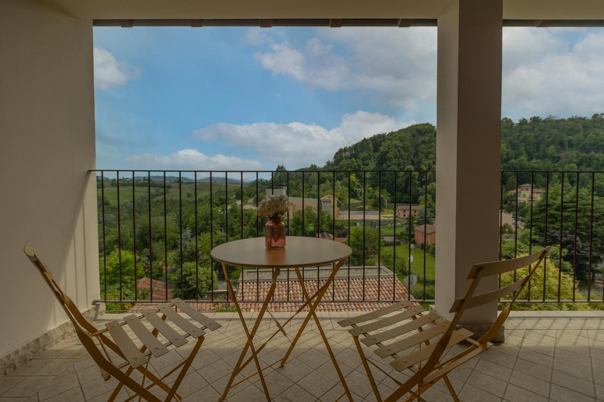 Luce Boutique Hotel Fortunago Dış mekan fotoğraf