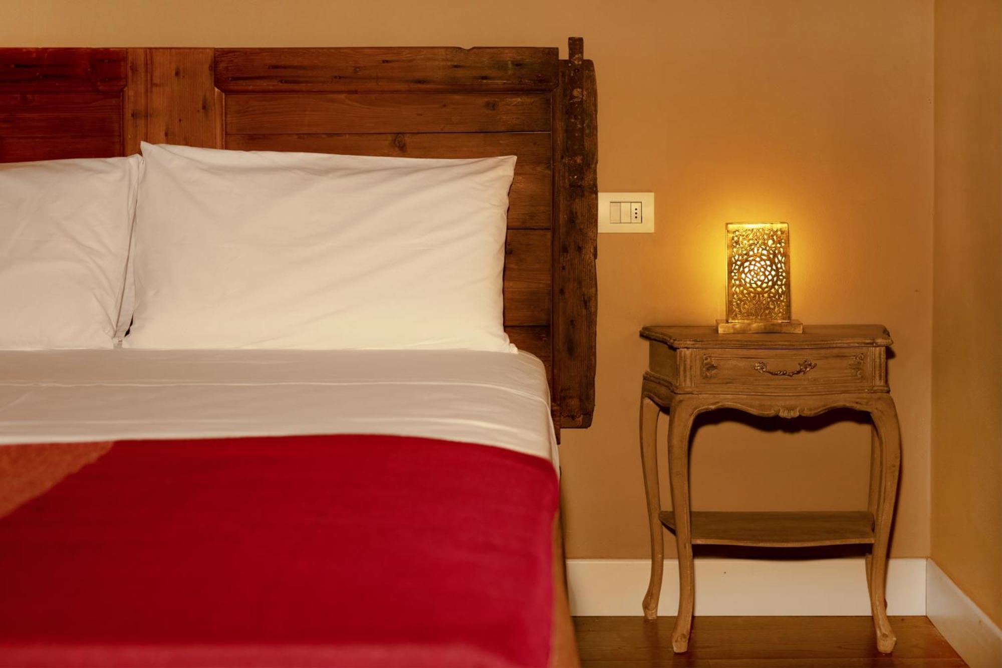 Luce Boutique Hotel Fortunago Dış mekan fotoğraf